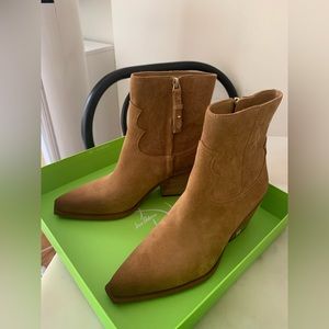 Brand new Sam Edelman Wilda Suede bootie